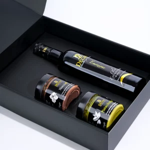 Gift box with one 500 ml bottle of Decimi Olive Oil, one Nocciolì, and one Pistacchiella